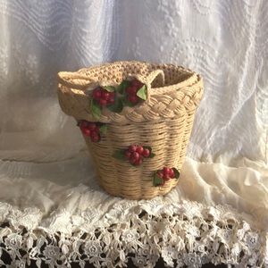 Round straw purse/vintage